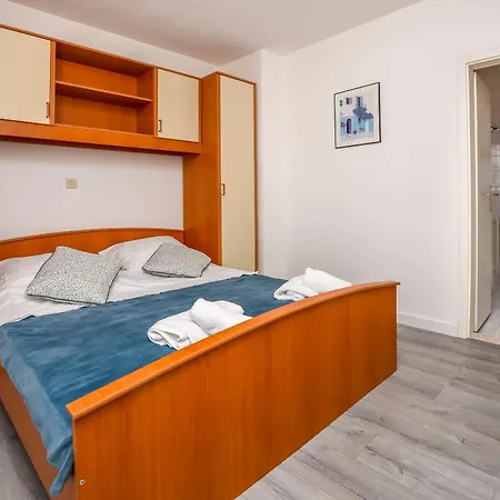 Aldo Apartment *