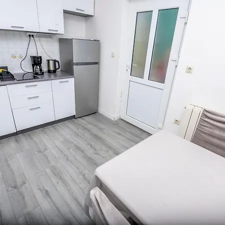 Aldo Apartment *
