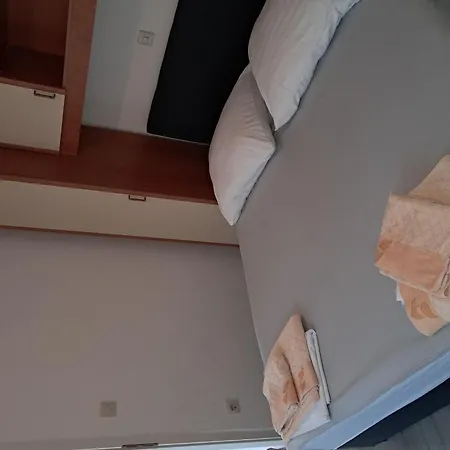 Apartment Aldo Primosten